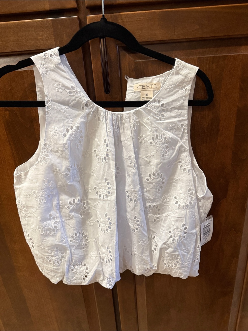 TORRID White Eyelet Sleeveless Tank Top - NWT